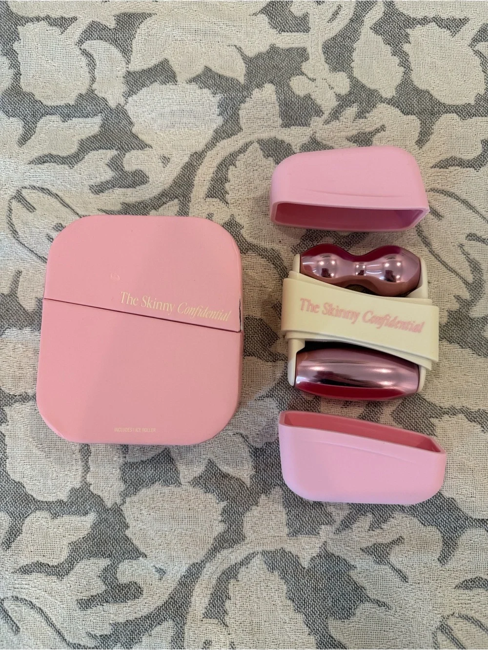 LIKE NEW The Skinny Confidential Mint Ice Roller